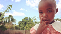 V Tanzanii Sarah Haváčová pracovala v dětském útulku, pomáhala také ve vesnické škole.
