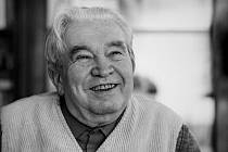 Poezie Jaroslava Seiferta byla oceněna mnoho významnými cenami. V roce 1967 byl jmenován dokonce národním umělcem.
