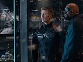 NÁVRAT. Captain America a Nick Fury (Chris Evans a Samuel L. Jackson) v temnějším pokračování Avengerů.   
