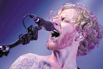 Skotská skupina Biffy Clyro, na snímku James Johnston.    