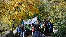 Odboráři z těžařské firmy Czech Coal demonstrovali 31. října před Úřadem vlády v Praze proti novele horního zákona.