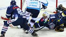 Liberec zvítězil nad Vítkovicemi 5:3 a posunuli se z posledního na dvanácté místo. Bílí Tygři tak potvrdili narůstající formu, když vyhráli třetí zápas před vlastními fanoušky v řadě.