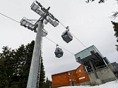 Kabinová lanovka na nejvyšší českou horu Sněžku. Ilustrační fotografie.
