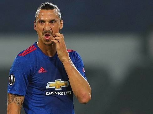 Zlatan Ibrahimovic, pravděpodobně nejlepší švédský fotbalista všech dob, se na šampionátu neobjeví. Pozvánku do reprezentace totiž odmítl.