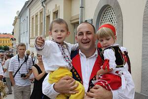 Krajané v Chorvatsku. Dožínky se konají každý druhý rok a jde o tamní největší národopisnou slavnost české menšiny