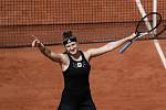 Karolína Muchová po vítězství nad Marii Sakkariovou z Řecka na French Open.