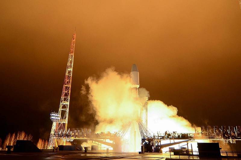 Start rakety Sojuz 2 z ruského kosmodromu Pleseck