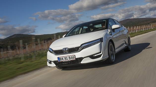 Honda Clarity Fuel Cell.