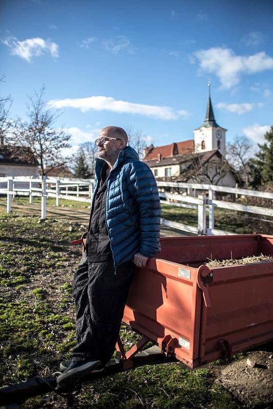 Mám za to, že světová gastronomie se snaží být „příliš dobrá“, vzdaluje se člověku.