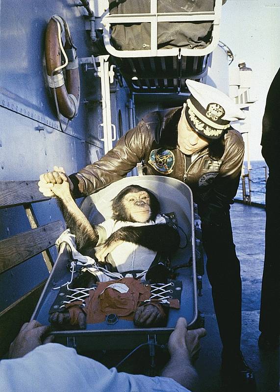 Návrat na planetu. Šimpanz Ham ve vesmíru strávil zhruba 16 minut.