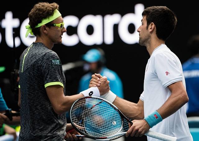 Novak Djokovič skončil na Australian Open nečekaně už ve 2. kole.