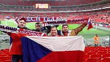 Čeští fanoušci ve Wembley.