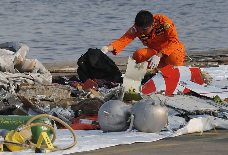 Pátrání po troskách letounu Boeing 737 MAX 8 společnosti Lion Air