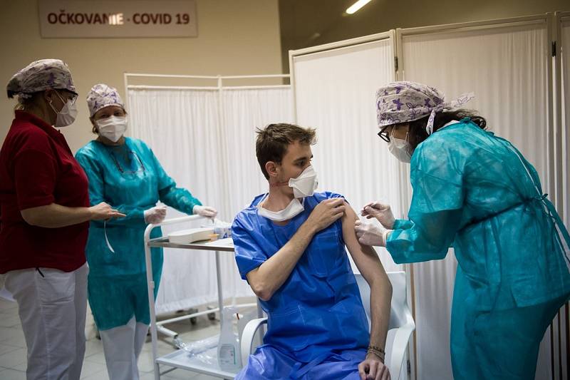Očkování proti koronaviru na Slovensku