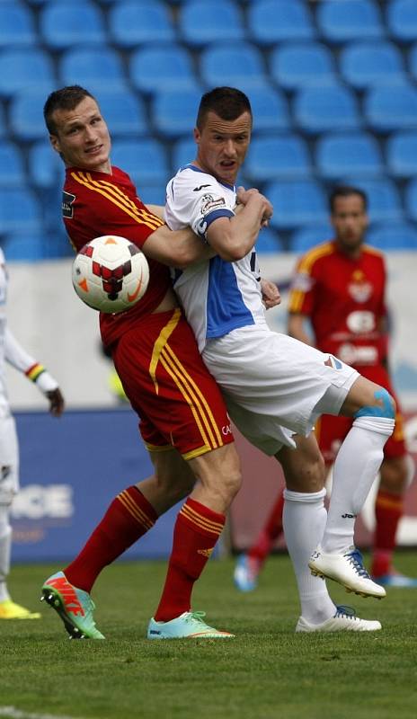 Baník Ostrava - Dukla: Václav Svěrkoš v akci