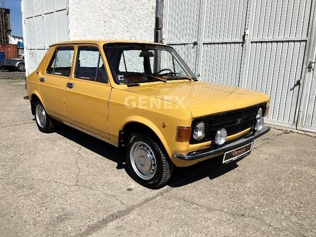 Zastava 1100 (1976). Najeto: 45 000 km. Cena: 8900 eur (240 500 Kč).