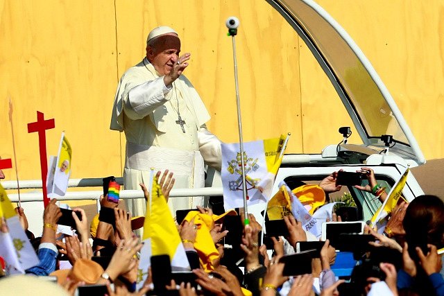 Papež František na první oficiální návštěvě Chile