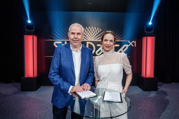 Moderátoři StarDance Marek Eben a Tereza Kostková