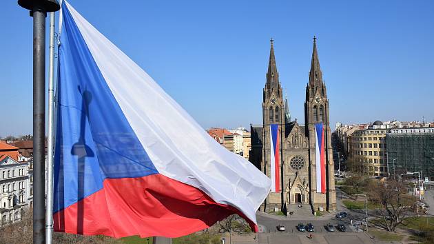 Vlajka je jedním z oficiálních symbolů České republiky.