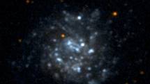 Hubbleův teleskop objevuje galaxie díky záři jejich hvězd, nyní se však daří najít i ty, jejichž svítivost je skryta