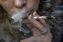Kanada zlegalizovala užívání marihuany k rekreačním účelům