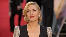 Kate Winslet je majitelka mnoha filmových ocenění, okouzlujících křivek a matka tří dětí.