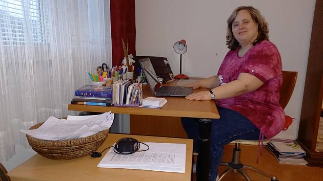 Kateřina Hoření ve své domácí pracovně