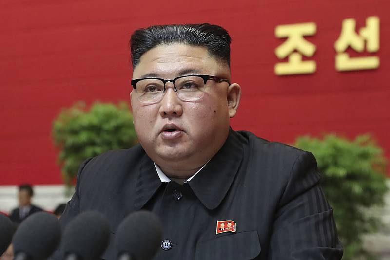 Severokorejský vůdce Kim Čong-un na snímku sjezdu vládní strany 5. ledna 2021