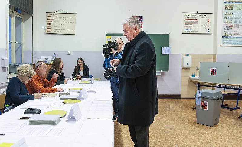 Vratislav Kulhánek volí, 12.1.2018