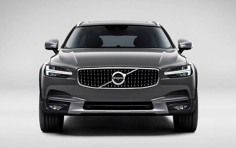 Volvo V90 Cross Country.