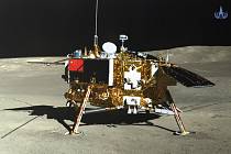 Čínská sonda Čchang-e 4 na Měsíci.