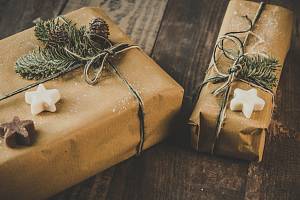 Letošní Vánoce se mohou od těch předchozích lišit zejména menší nabídkou dárků