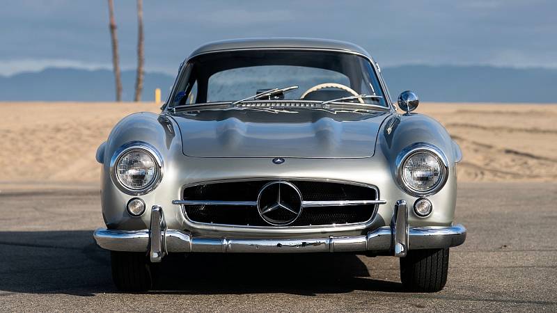 Mercedes-Benz 300SL zpěváka Adama Levine