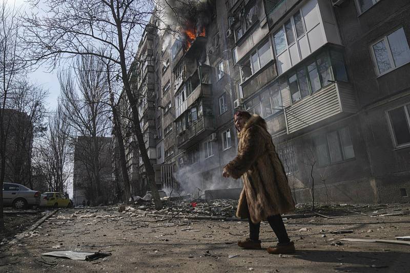 Ukrajinské město Mariupol během ruského ostřelování