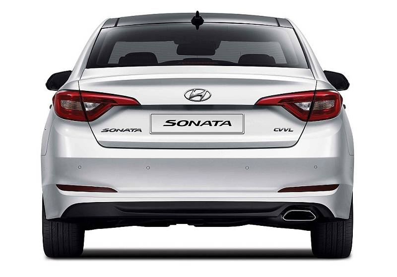 Hyundai Sonata.