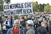 Na shromáždění svolaném iniciativou Za slušné Slovensko si lidé 20. září 2019 v Bratislavě připomněli loňskou vraždu novináře Jána Kuciaka a jeho partnerky