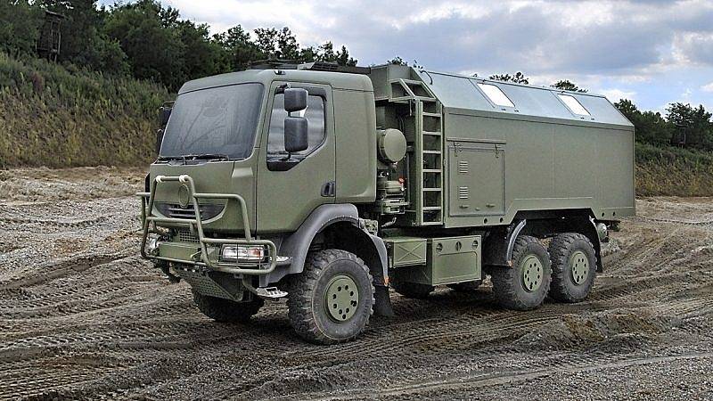 Tatra Tactic 6x6 – skříňový transportér.