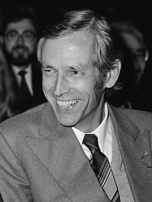 Oceánograf Jacques Piccard při zahájení výstavy "Expozee" v Haagu dne 25. října 1979