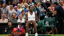 Španělská tenistka Garbine Muguruzaová je poprvé vítězkou Wimbledonu. Přehrála Venus Williamsovou