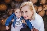 Lucie s dcerkou Elenkou, která má syndrom Dravetové, vzácné a vážné neurologické onemocnění.