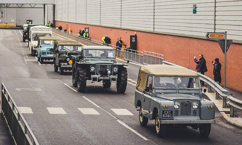 Land Rover Defender.