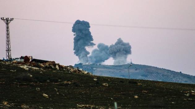 Útok turecké armády na pozice Kurdů v Afrinu 