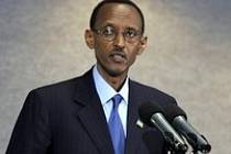 Rwandský prezident Paul Kagame byl Francií obviněn z účasti na krvavé genocidě v roce 1994. Kagame naopak obvinil Francii z trénování jednotek páchajících genocidu.