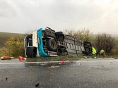 Tragická nehoda autobusu a nákladního vozu u Nitry