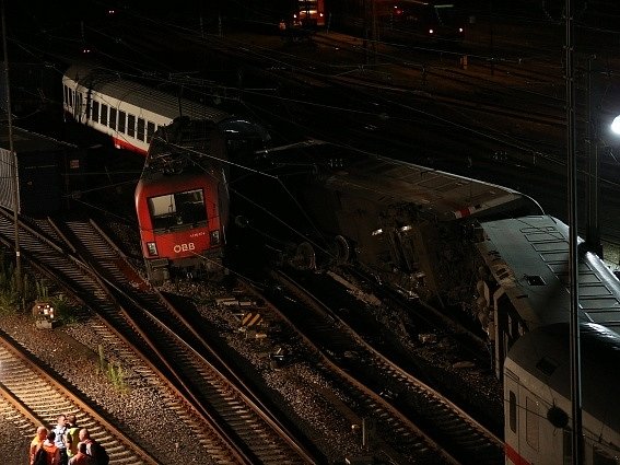 Nehoda vlaku Eurocity v Německu.
