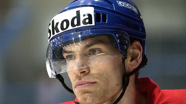 Hokejový obránce Martin Škoula.