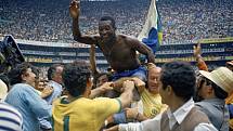Legendární brazilský fotbalista Pelé po finále MS 1970 v Mexiku.