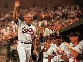 IKONA. Cal Ripken náleží mezi nejblyštivější hvězdy americké Major League Baseball.