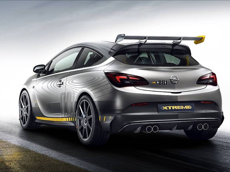 Opel Astra OPC Extreme.