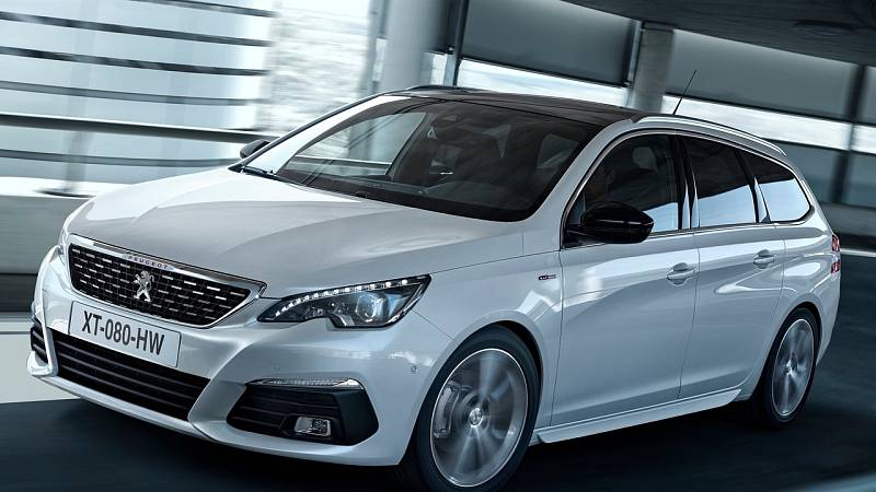 380 000 Kč versus 365 000 Kč. To je cenový rozdíl Peugeot 308 SW oproti hatchbacku stejné modelové řady